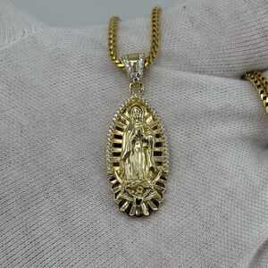 925 Sterling Silver 18K Gold Plated Virgin Mary Pendant Iced CZ 8g Unisex